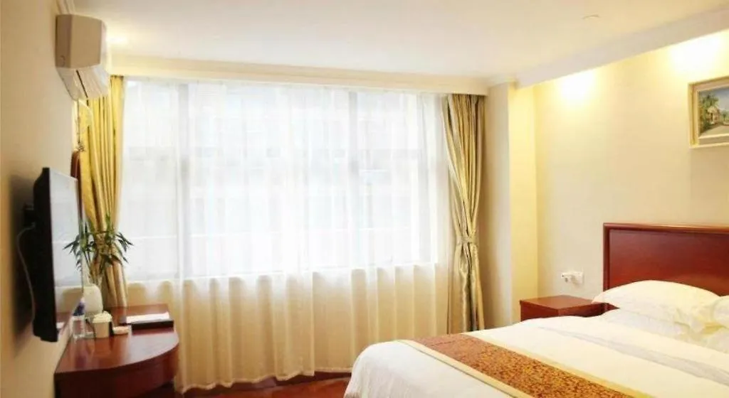Vatica Zhoukou City Luyi County Zhenyuan Avenue Hotel
